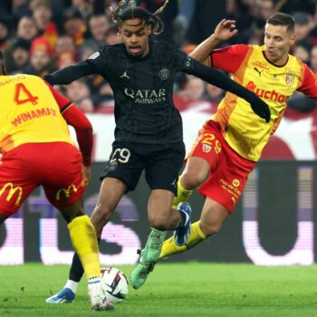 RC Lens-PSG : Paris assomme la Ligue 1 en remportant son choc à Bollaert grâce à Barcola et Mbappé... Revivez ce succès maîtrisé (0-2) avec nous